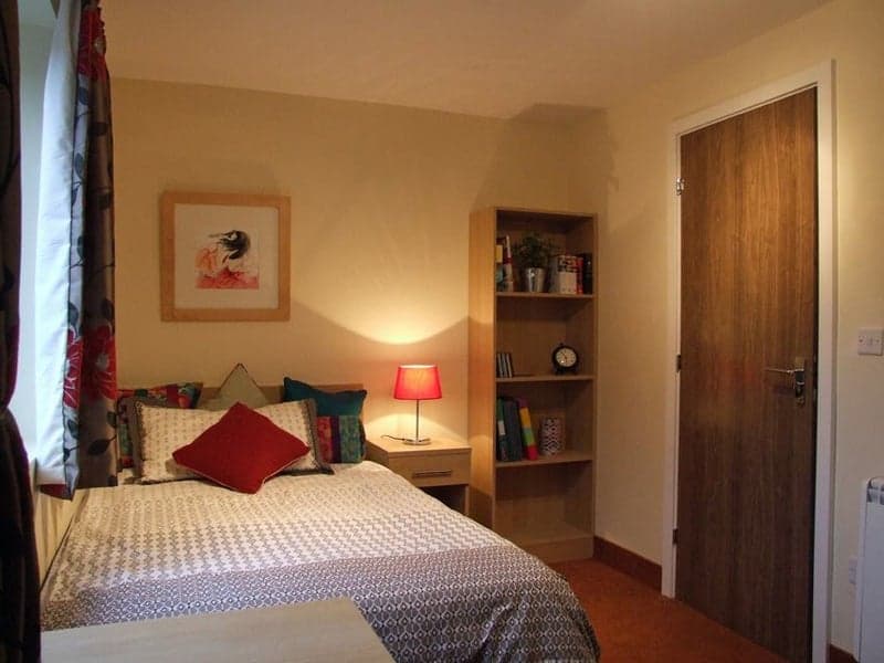 Bedroom in an 8 bed shared flat at Duncan Smith House